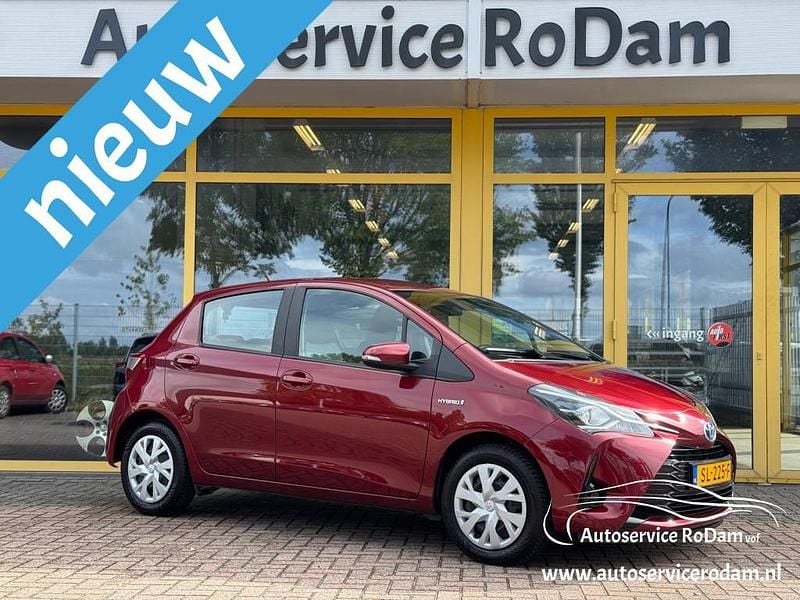 Rood Gebruikt 2018 Toyota Yaris Hatchback | € 14.250 (Goede deal) - Afbeelding 1/4