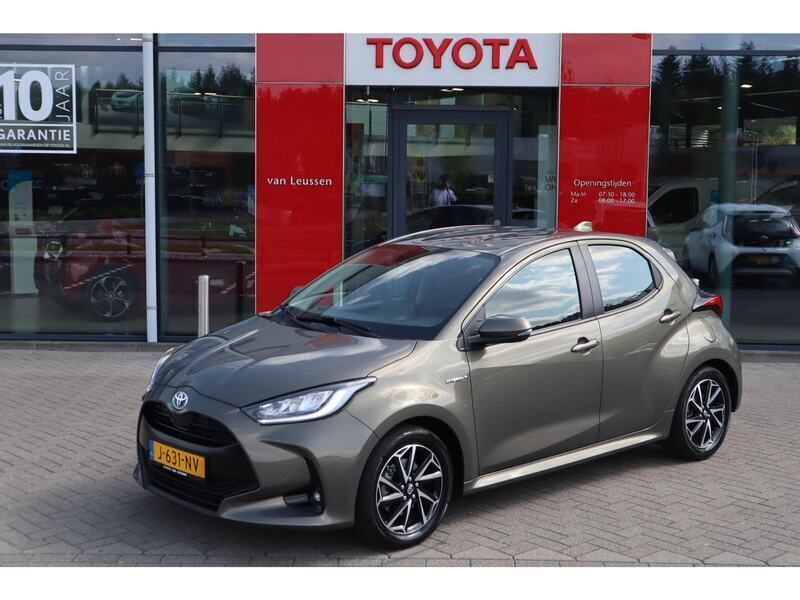 Groen Gebruikt 2020 Toyota Yaris Edition Hatchback | € 18.990 (Goede deal) - Afbeelding 1/4