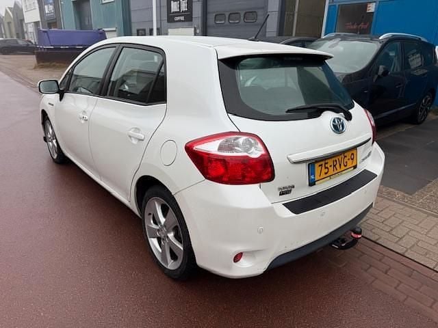 Occasion Toyota Auris 101 PK (74 kW) 2011 Wit Hatchback