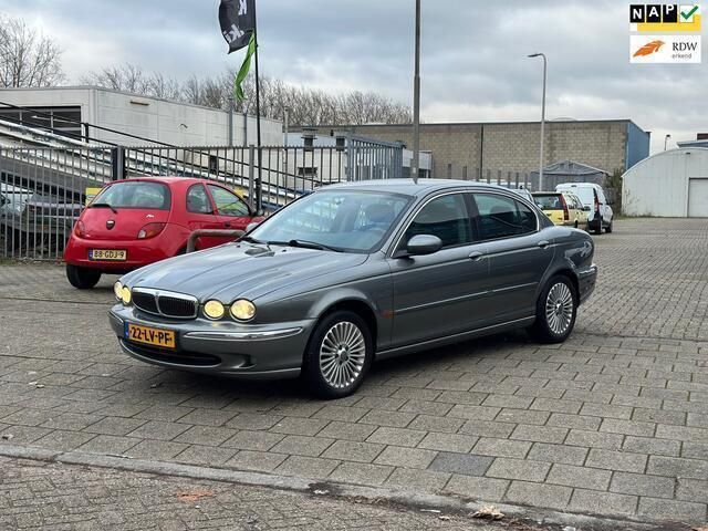 Grijs Gebruikt 2003 Jaguar X-type Business Edition Sedan | € 2.499 (Goede deal) - Afbeelding 1/4