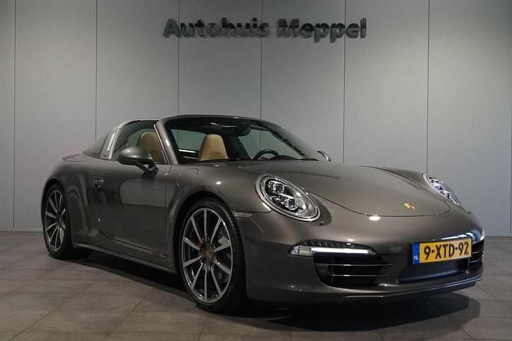 Grijs Gebruikt 2014 Porsche 911 Targa 4S Sport Cabriolet | € 124.950 (Eerlijke prijs) - Afbeelding 1/4