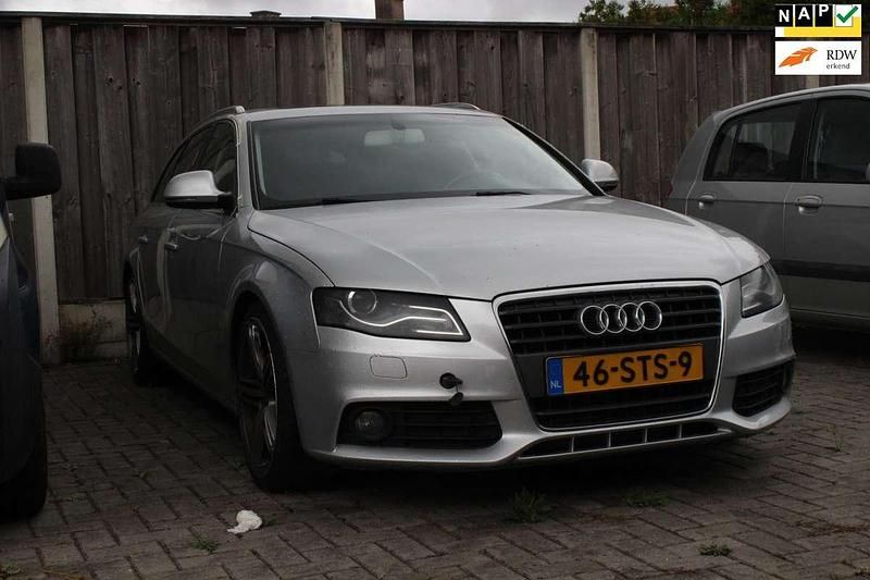 Grijs, metallic lak Gebruikt 2008 Audi A4 S-Line Stationwagen | € 2.999 (Super prijs) - Afbeelding 1/4