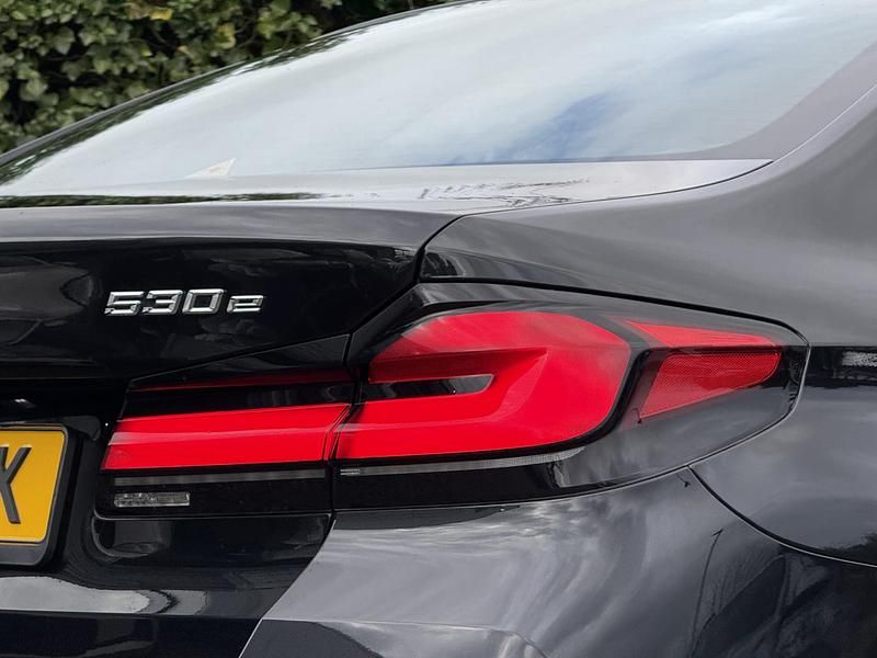 Occasion BMW 530e Shadowline 184 PK (135 kW) 2022 Zwart Sedan