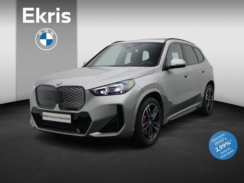 Grijs Gebruikt 2025 BMW iX1 SUV | € 61.950 - Afbeelding 1/4