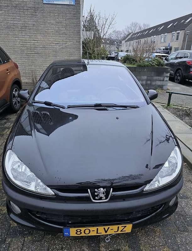 Occasion Peugeot 206 109 PK (80 kW) 2003 Zwart Cabriolet