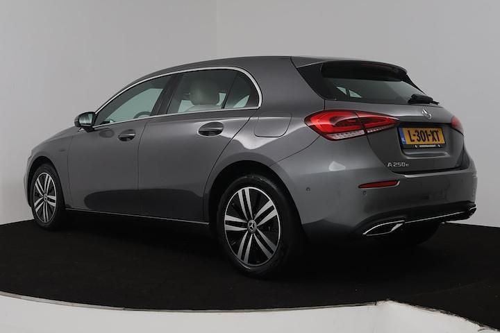 Occasion Mercedes A250 Business 160 PK (117 kW) 2021 Grijs Hatchback