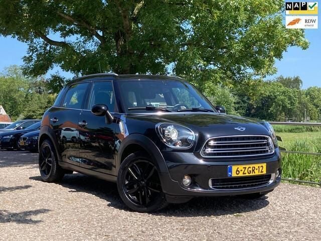 Zwart Gebruikt 2015 Mini One Countryman SUV | € 10.975 (Eerlijke prijs) - Afbeelding 1/4