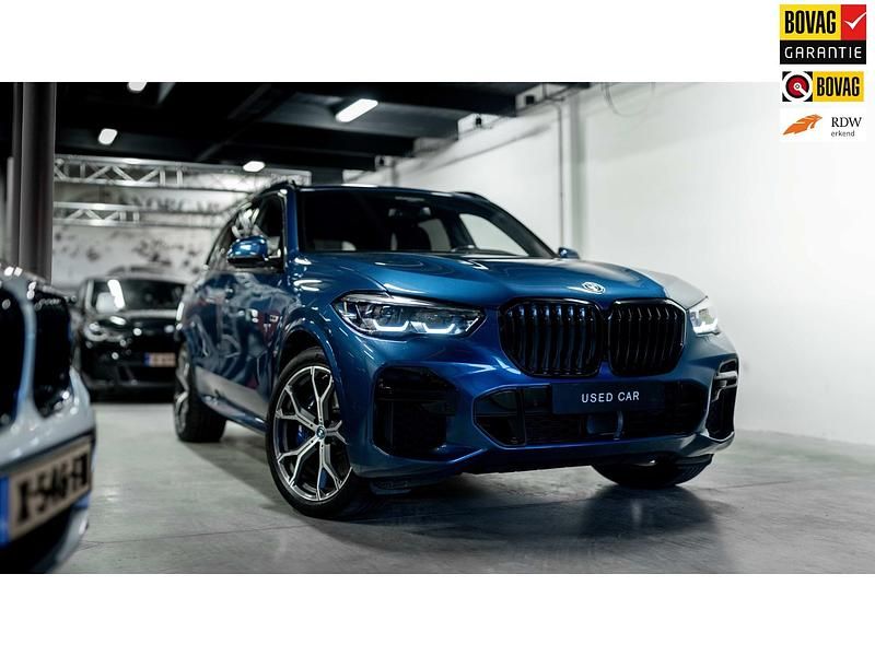 Blauw Occasion 2022 BMW X5 Executive SUV | € 63.950 (Super prijs) - Afbeelding 1/4