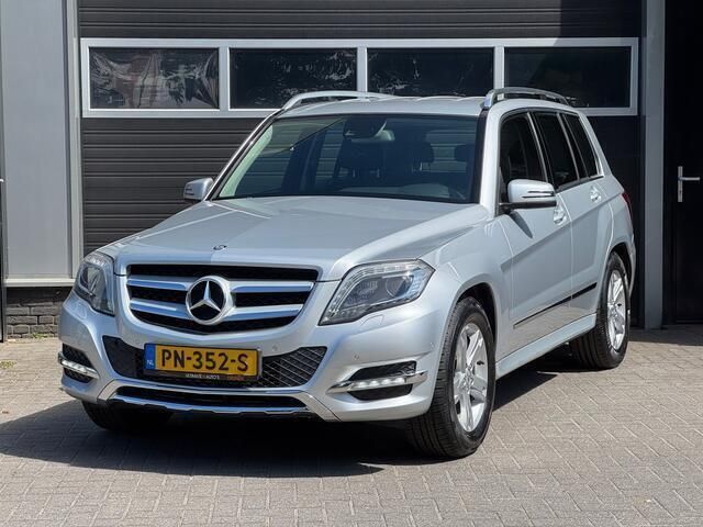 Grijs Gebruikt 2013 Mercedes GLK220 Ambition SUV | € 13.995 (Eerlijke prijs) - Afbeelding 1/4