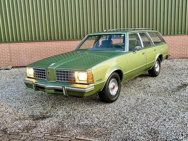 Groen Gebruikt 1980 Pontiac Grand Safari Stationwagen | € 10.900 - Afbeelding 1/4