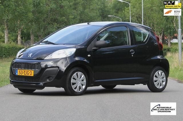 Zwart Gebruikt 2012 Peugeot 107 Access Hatchback | € 4.750 (Eerlijke prijs) - Afbeelding 1/4