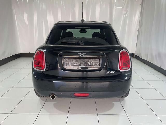 Occasion Mini Cooper 2019 Zwart Hatchback