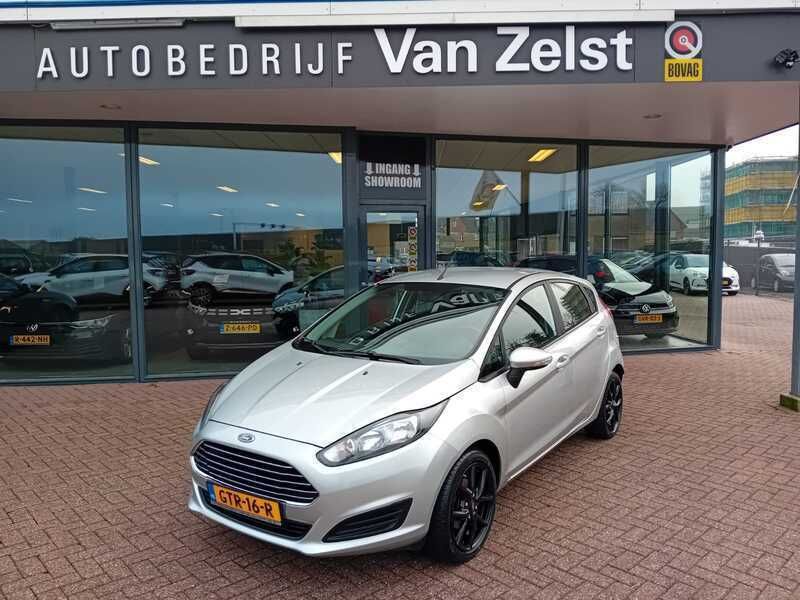 Grijs Gebruikt 2014 Ford Fiesta Style Hatchback | € 8.950 (Eerlijke prijs) - Afbeelding 1/4