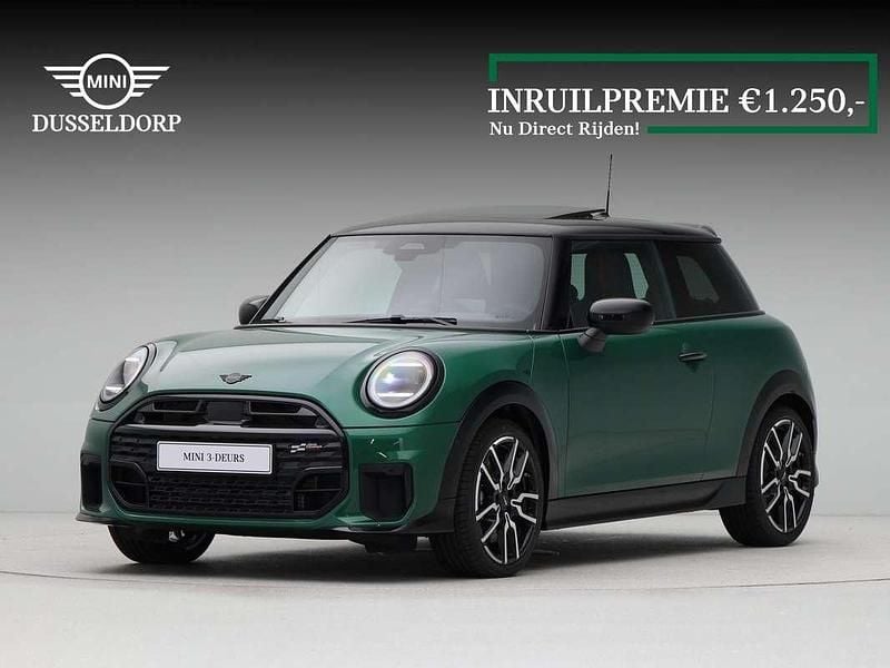 Groen, metallic lak Nieuw 2025 Mini John Cooper Works Hatchback | € 45.901 (Eerlijke prijs) - Afbeelding 1/4