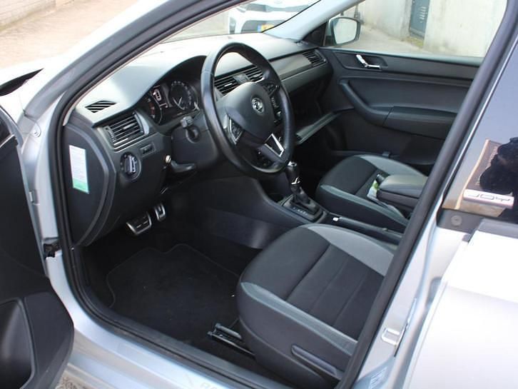 Occasion Skoda Rapid Joy 90 PK (66 kW) 2016 Grijs Hatchback