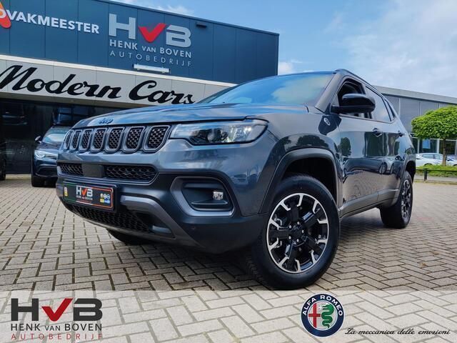 Grijs, metallic lak Gebruikt 2022 Jeep Compass Trailhawk SUV | € 30.995 (Duur) - Afbeelding 1/4