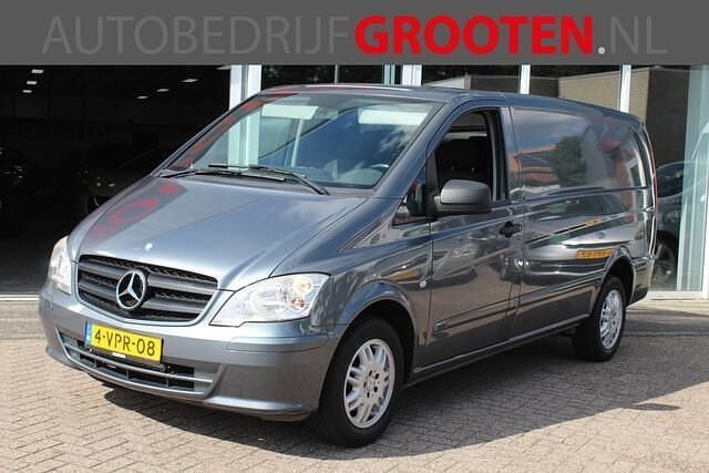 Grijs Gebruikt 2011 Mercedes Vito MPV | € 6.999 (Eerlijke prijs) - Afbeelding 1/4