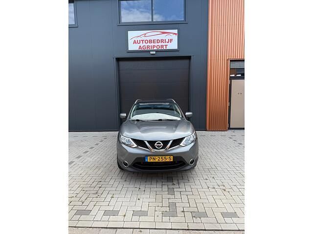 Grijs Gebruikt 2017 Nissan Qashqai N-Connecta SUV | € 13.949 (Goede deal) - Afbeelding 1/4