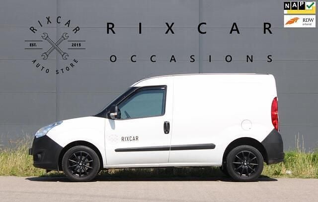 Wit Gebruikt 2017 Opel Combo Edition MPV | € 5.940 (Eerlijke prijs) - Afbeelding 1/4