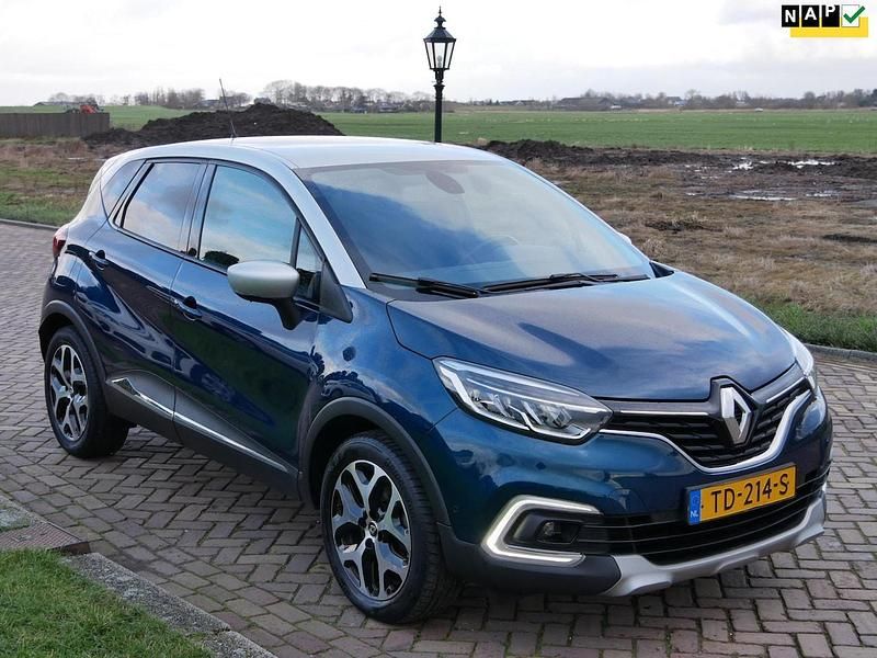 Blauw, metallic lak Gebruikt 2018 Renault Captur Intens SUV | € 10.405 (Eerlijke prijs) - Afbeelding 1/3