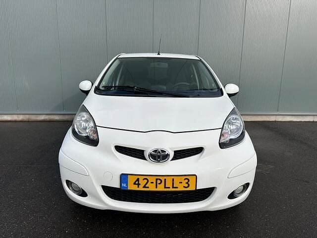Occasion Toyota Aygo 68 PK (50 kW) 2011 Wit Hatchback