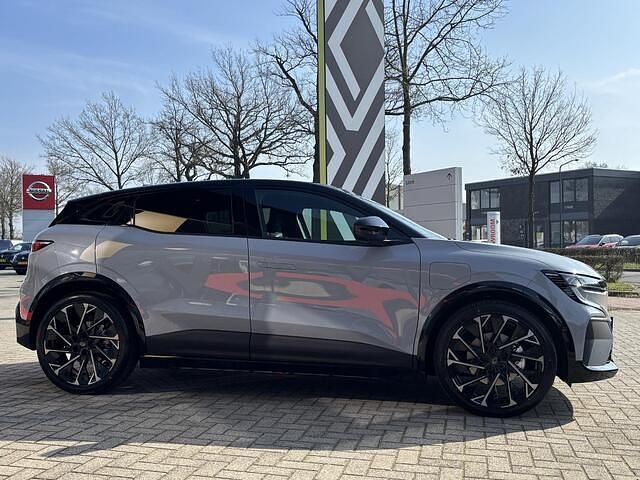 Nieuw Renault Megane E-Tech Esprit Alpine 160 kW (218 PK) 2026 Grijs Hatchback