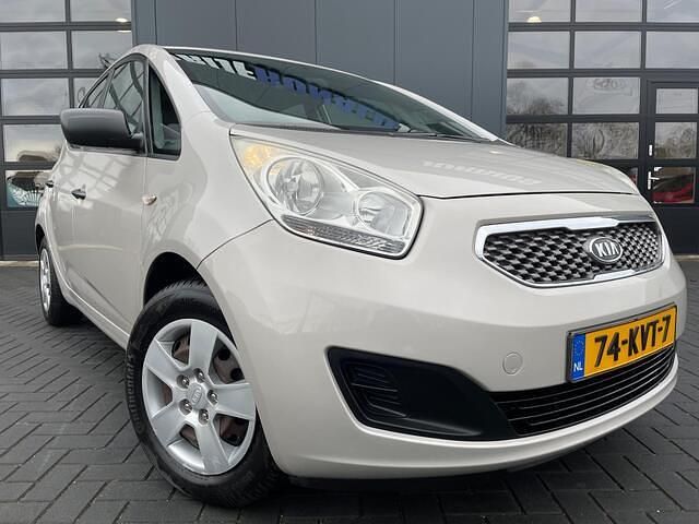 Occasion Kia Venga 90 PK (66 kW) 2010 Grijs Hatchback