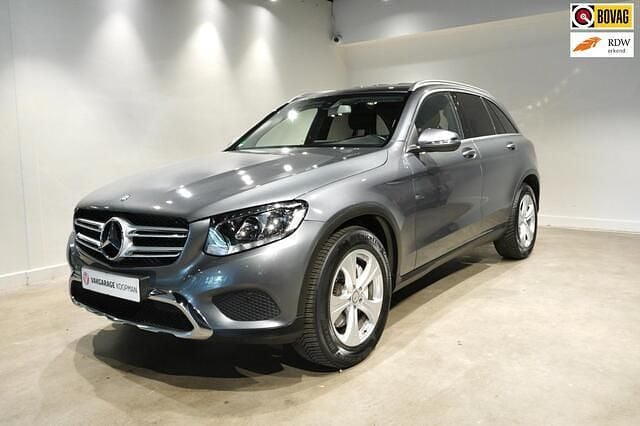 Grijs Gebruikt 2015 Mercedes GLC250 Ambition SUV | € 23.995 (Super prijs) - Afbeelding 1/4