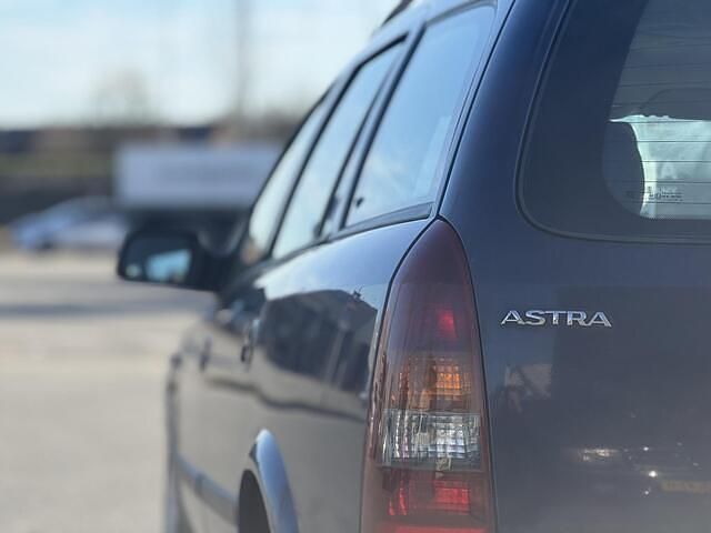 Occasion Opel Astra Njoy 101 PK (74 kW) 2003 Blauw Stationwagen