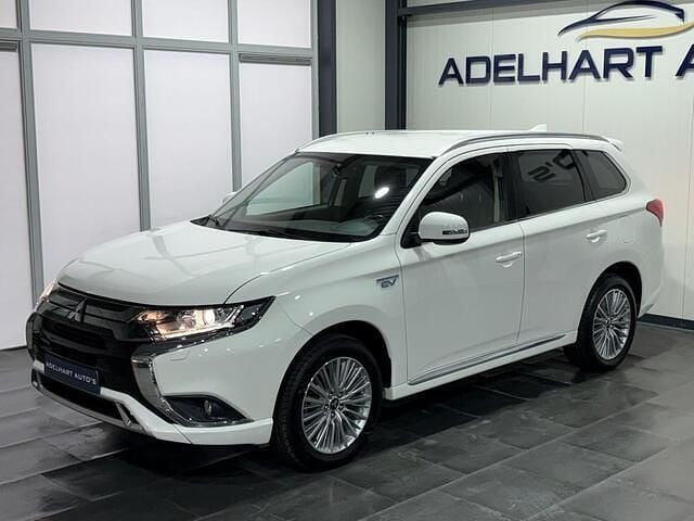 Occasion Mitsubishi Outlander Intense 225 PK (165 kW) 2019 Wit SUV
