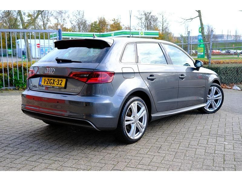 Occasion Audi A3 Ambition 110 PK (80 kW) 2014 Grijs Hatchback