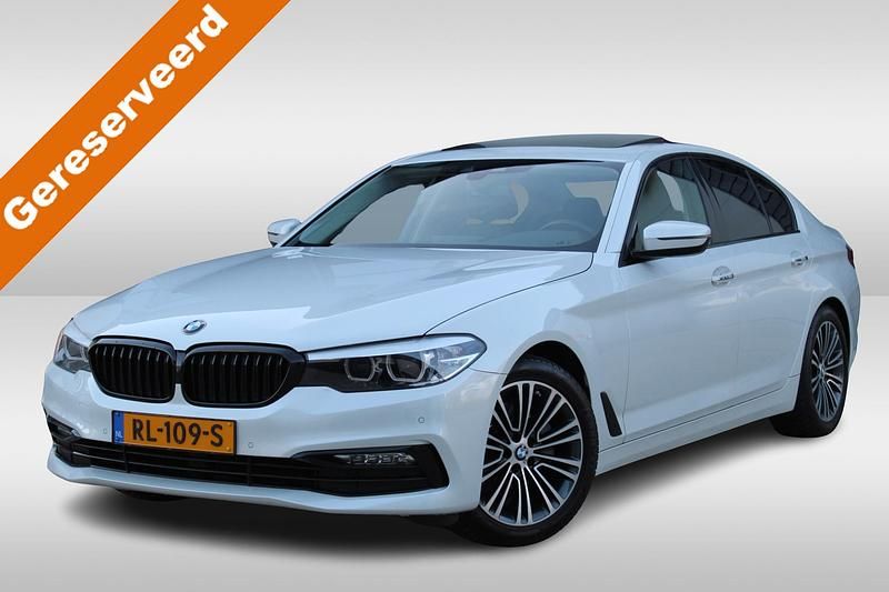 Wit Occasion 2018 BMW 520 Executive Sedan | € 22.500 (Goede deal) - Afbeelding 1/4