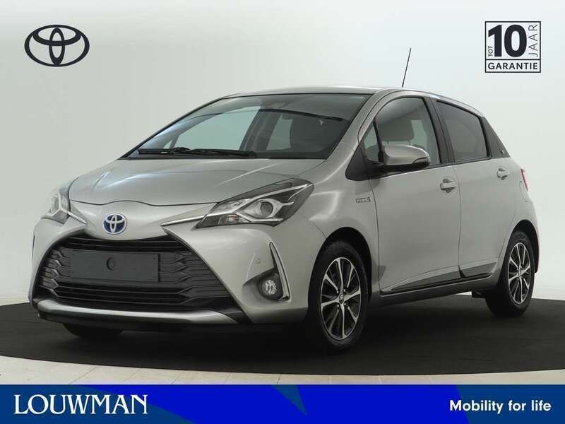Grijs Gebruikt 2020 Toyota Yaris Hybrid Limited Hatchback | € 18.245 (Goede deal) - Afbeelding 1/3