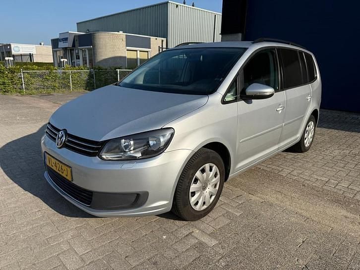 Grijs Gebruikt 2015 VW Touran Comfortline MPV | € 4.850 (Eerlijke prijs) - Afbeelding 1/4
