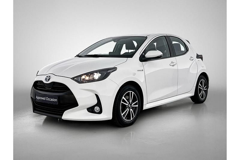 Occasion Toyota Yaris Hybrid 116 PK (85 kW) 2020 Wit Hatchback