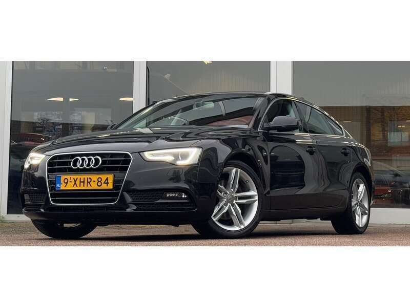 Zwart Gebruikt 2014 Audi A5 Business Coupé | € 12.894 (Eerlijke prijs) - Afbeelding 1/4