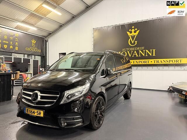 Zwart Gebruikt 2014 Mercedes V250 AMG MPV | € 31.950 (Duur) - Afbeelding 1/4