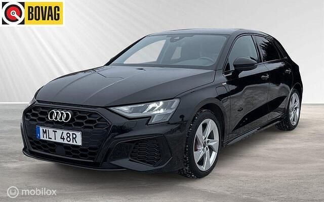 Occasion Audi A3 Sportback Competition 245 PK (180 kW) 2022 Zwart Hatchback