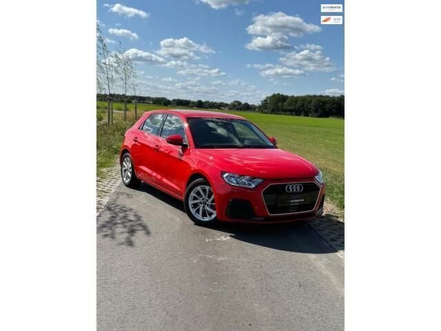 Rood Gebruikt 2021 Audi A1 Sportback Hatchback | € 19.499 - Afbeelding 1/4