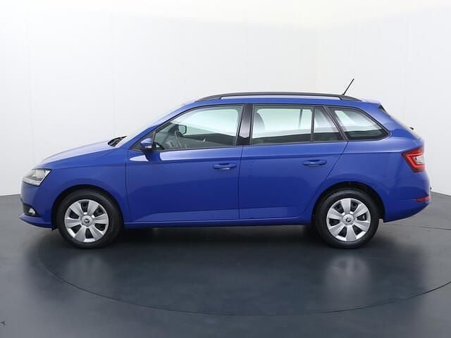 Blauw Gebruikt 2021 Skoda Fabia Ambition Stationwagen | € 17.840 (Eerlijke prijs) - Afbeelding 1/3