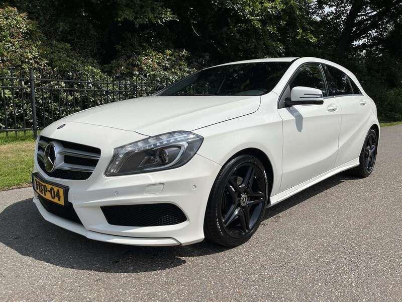 Wit Gebruikt 2014 Mercedes A200 Ambition Stationwagen | € 14.900 (Iets duurder) - Afbeelding 1/4