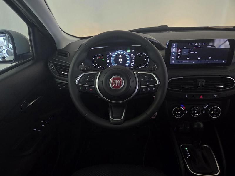 Occasion Fiat Tipo Cross 131 PK (96 kW) 2023 Groen Stationwagen