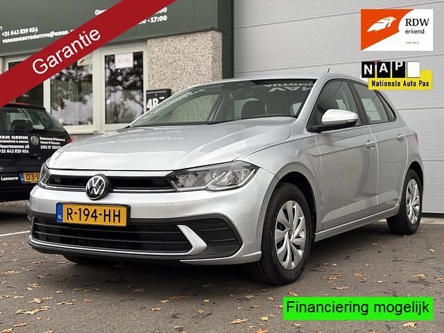 Grijs Gebruikt 2022 VW Polo Hatchback | € 15.999 (Goede deal) - Afbeelding 1/4