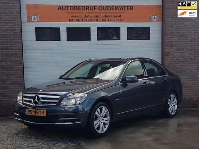 Grijs Gebruikt 2010 Mercedes C180 Avantgarde Sedan | € 7.995 (Eerlijke prijs) - Afbeelding 1/4