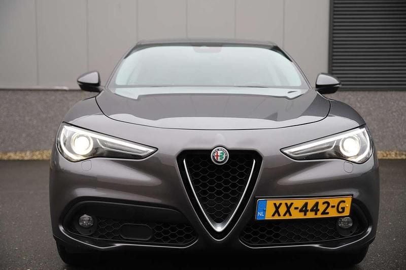 Occasion Alfa Romeo Stelvio Super 180 PK (132 kW) 2019 Grijs SUV