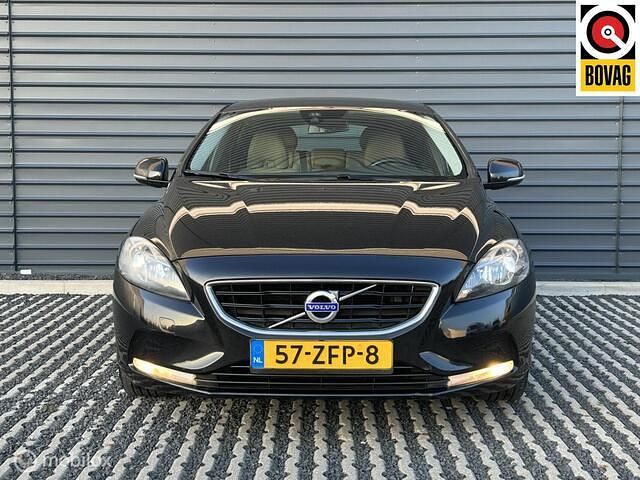 Occasion Volvo V40 Momentum 114 PK (83 kW) 2012 Zwart Hatchback