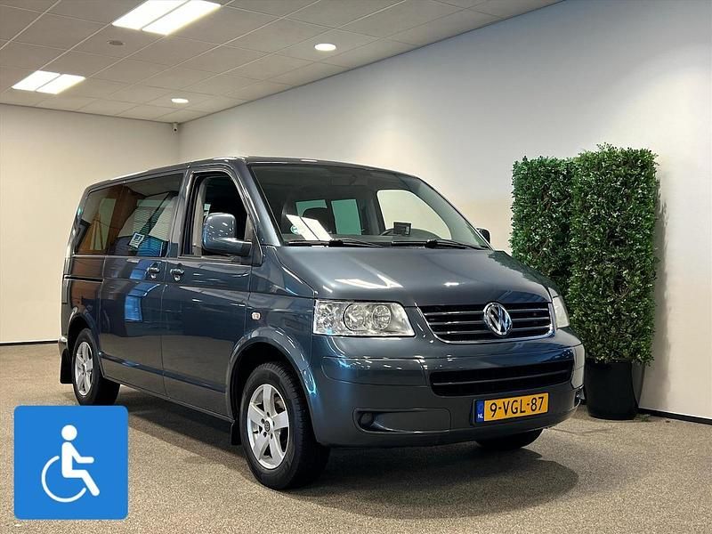 Grijs (metallic) Gebruikt 2009 VW T5 Van | € 16.950 - Afbeelding 1/3