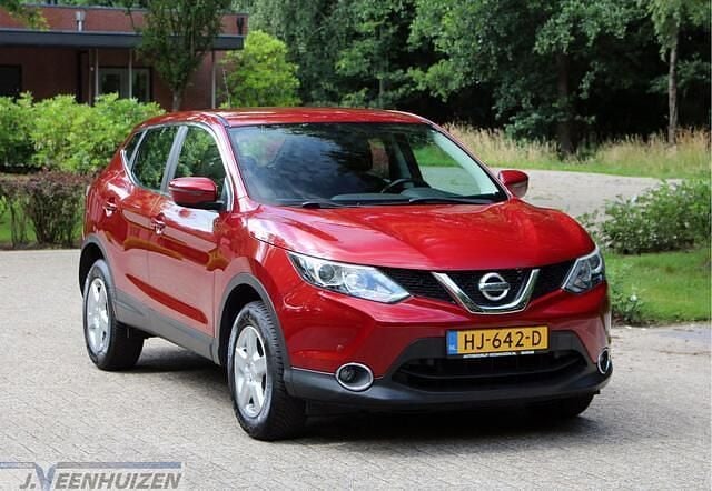 Rood Gebruikt 2015 Nissan Qashqai Acenta SUV | € 10.999 (Eerlijke prijs) - Afbeelding 1/4