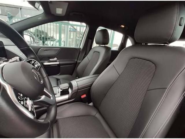 Wit Occasion 2019 Mercedes 180 Style Sedan | € 27.490 (Eerlijke prijs) - Afbeelding 1/4