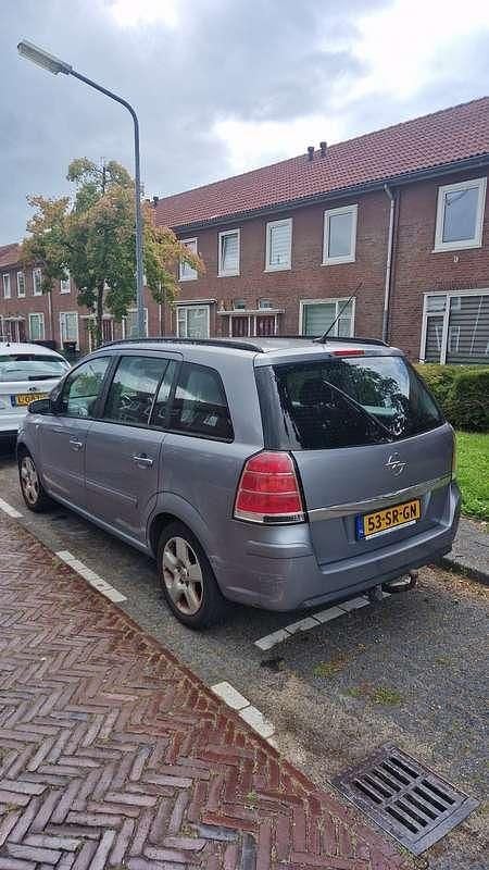Gebruikt 2008 Opel Zafira Sport MPV | € 1.800 (Super prijs) - Afbeelding 1/4